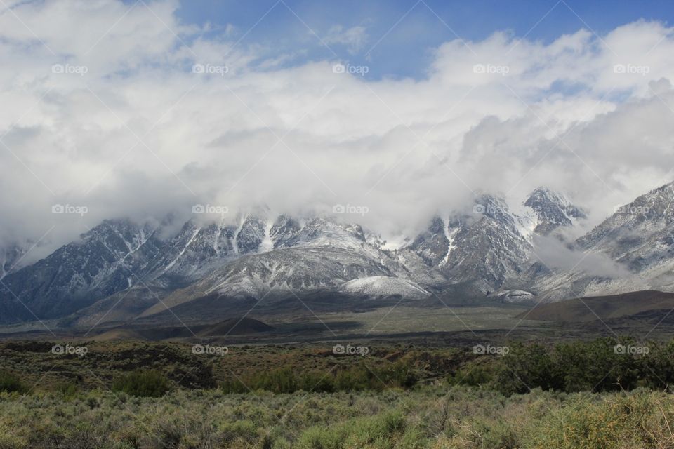 The Sierra Nevada mountain range of California 