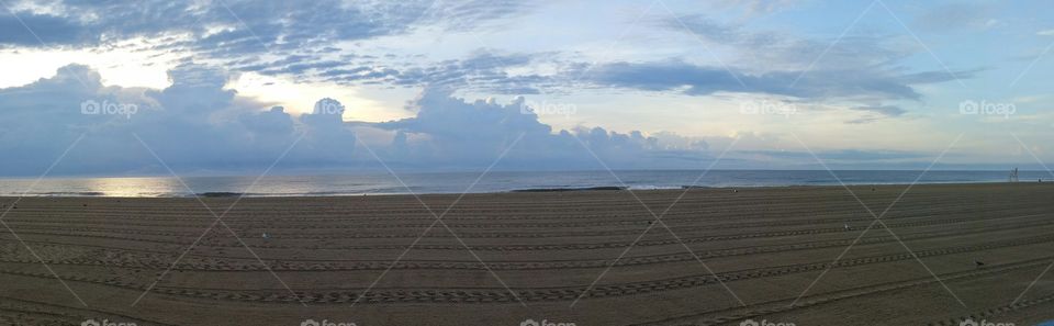 panoramic picture of beach at Ocean City Maryland