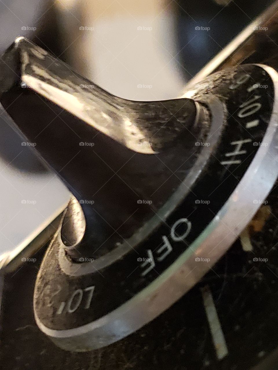 stove knob butt click