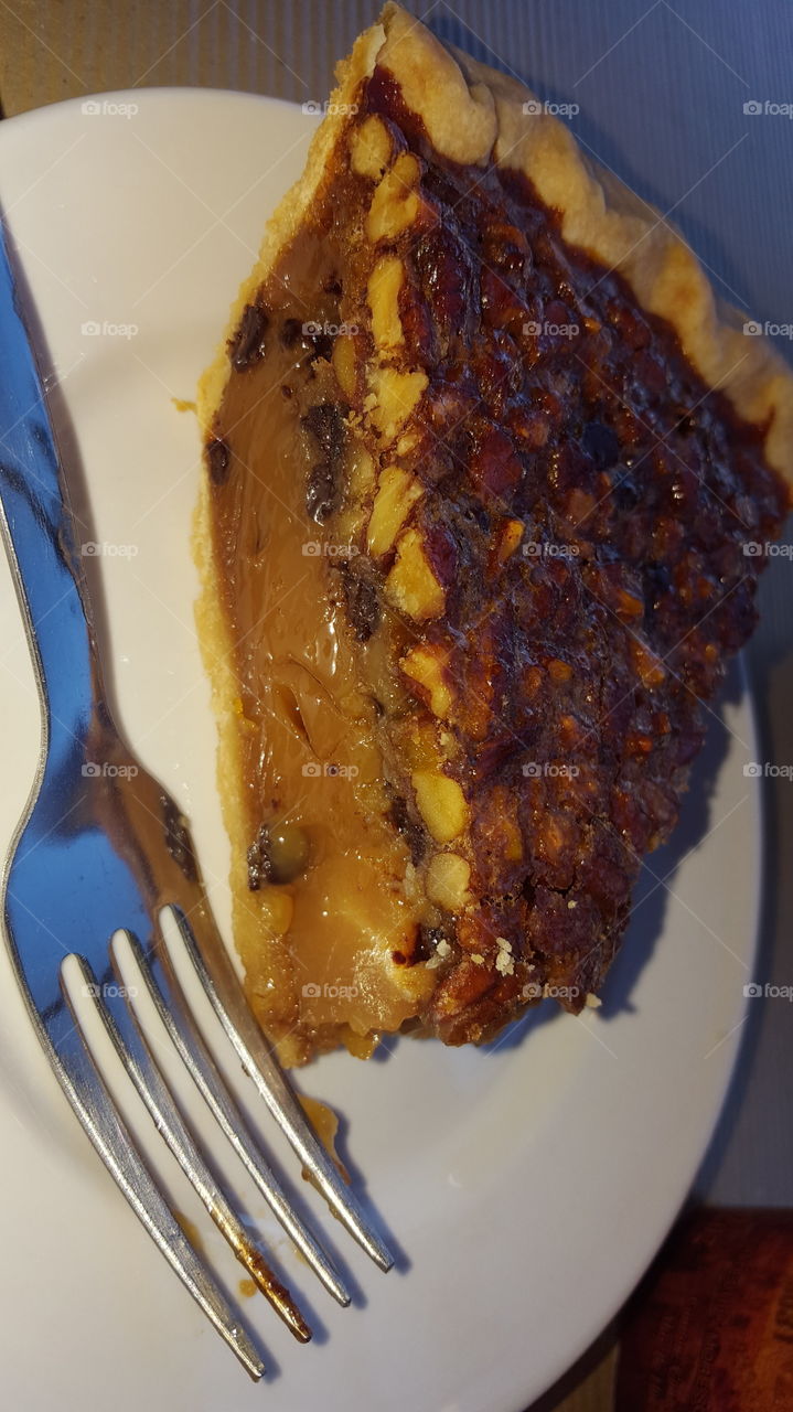 caramel pecan pie