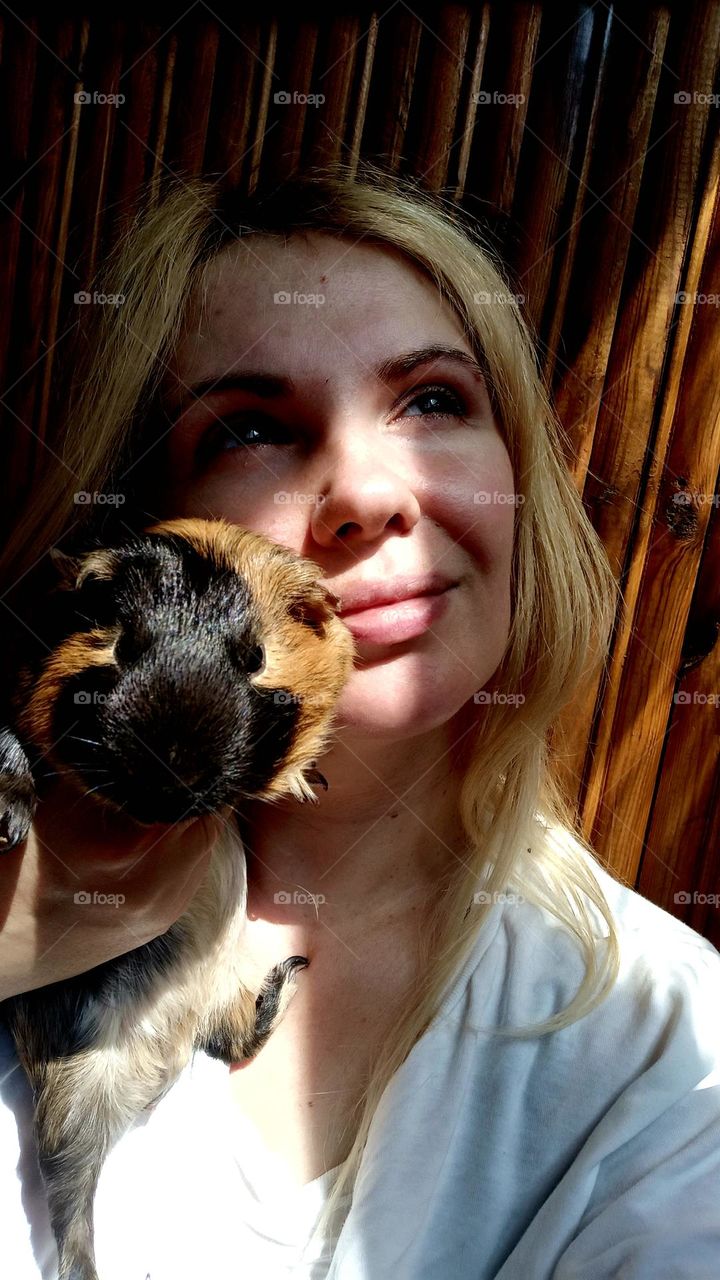 Selfie with a guinea pig