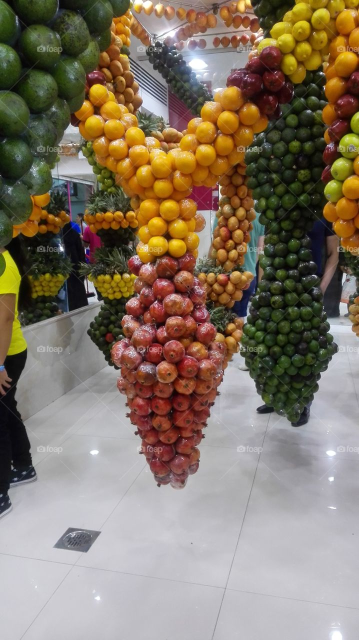 style  for  the  fruit