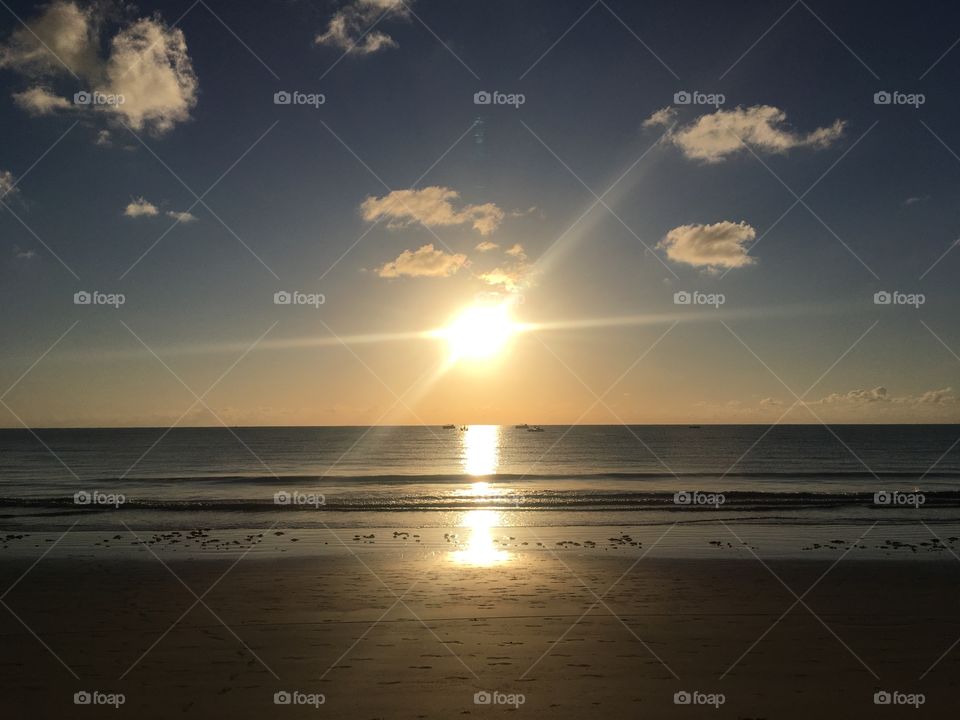 FOAP MISSIONS - The incredible landscape of dawn on Maragogi beach, in the Northeast Coast of Brazil! / A incrível paisagem do amanhecer na praia de Maragogi, no Litoral do Nordeste do Brasil!