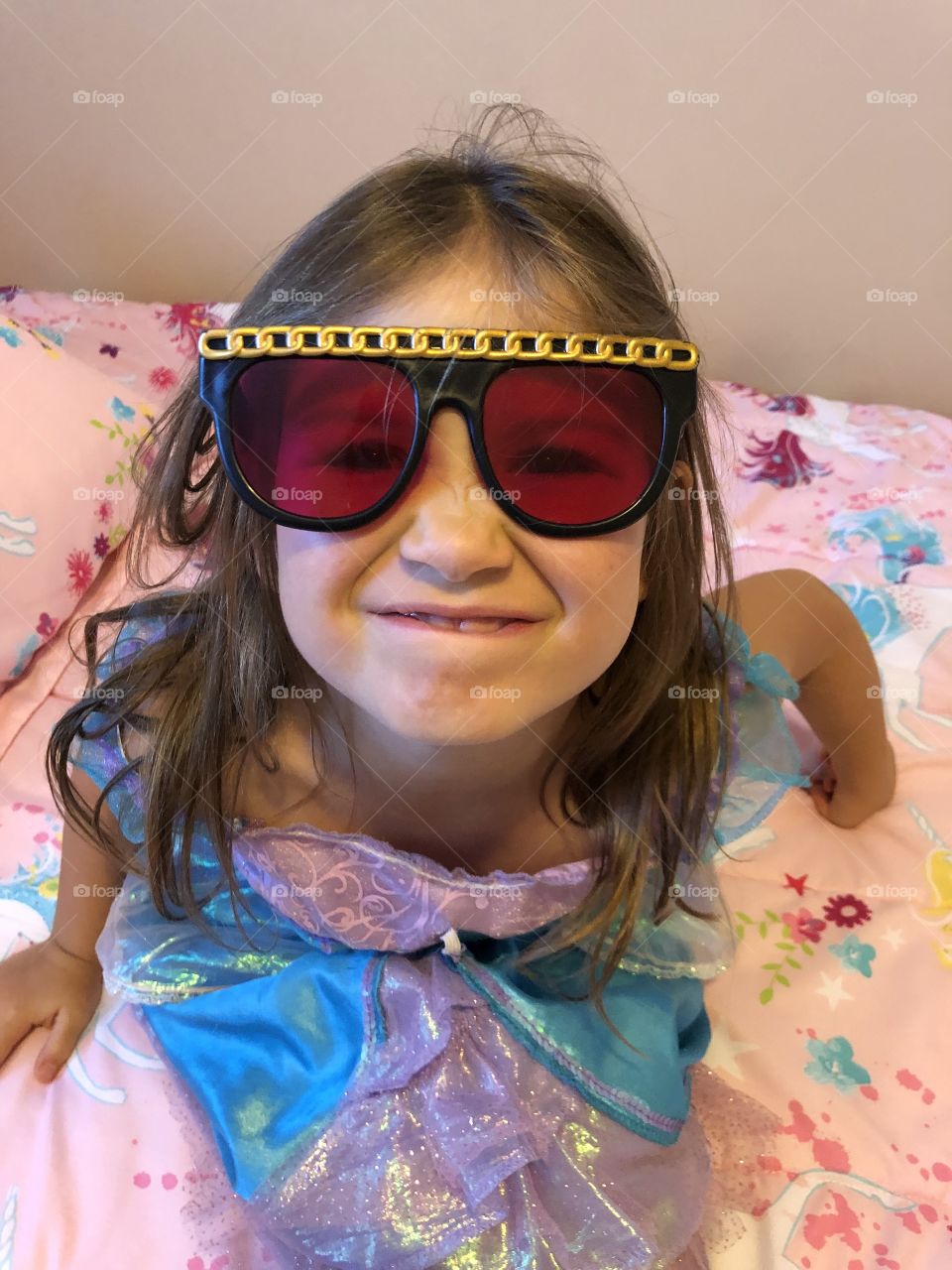 “Do you like my Glasses?”