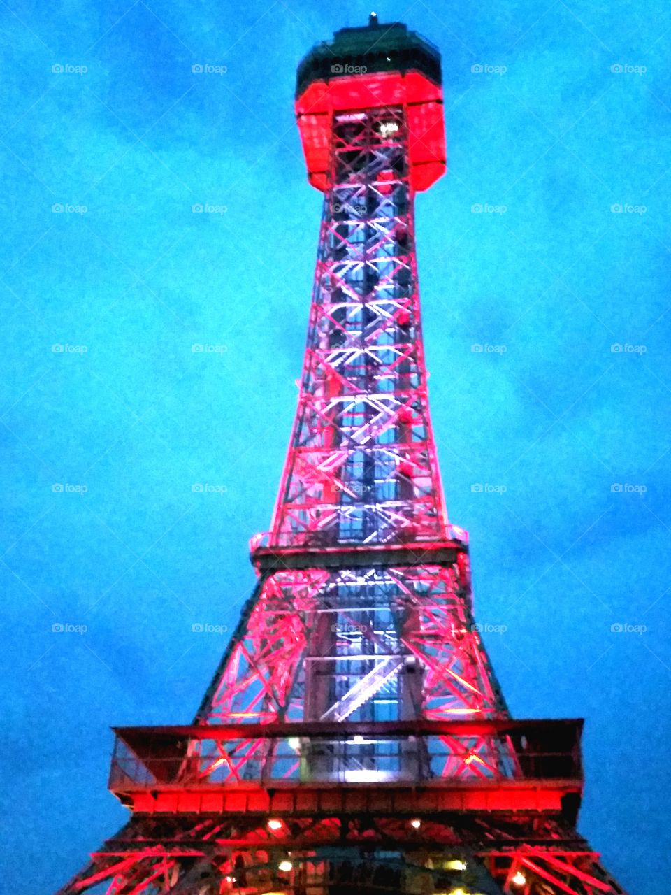 Eiffel Tower  (red/night)