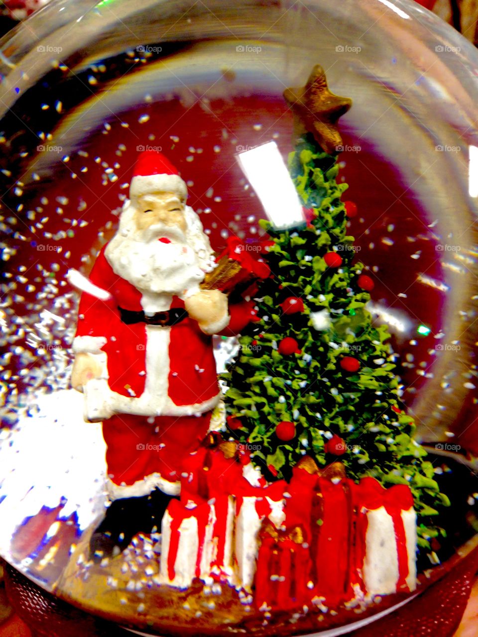 Snowy Christmas Day With Santa

Published by:
HappyBrownMonkey 