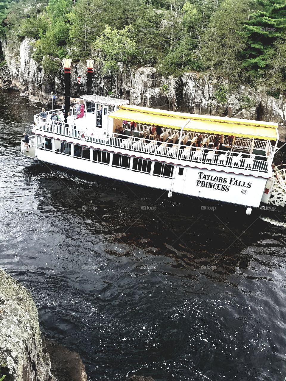 river scenic cruises