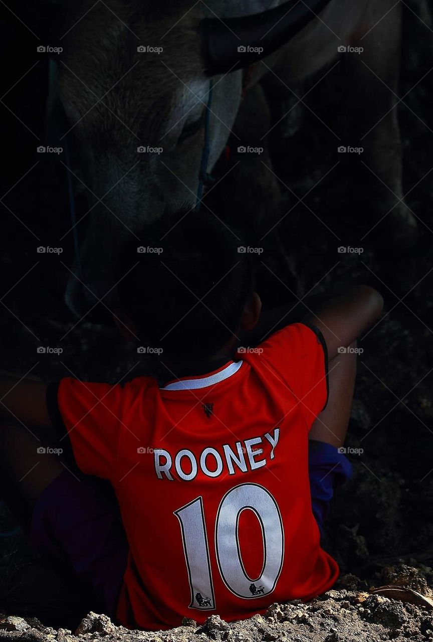 As well as Rooney to the jersey name of Manchester . The kid interest for the player too .