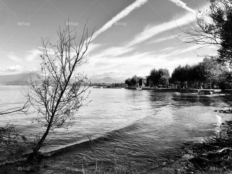 Autumn in Garda lake