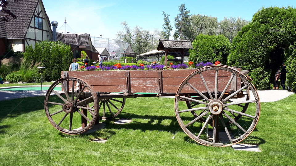 Rustic Wagon Flower Bed