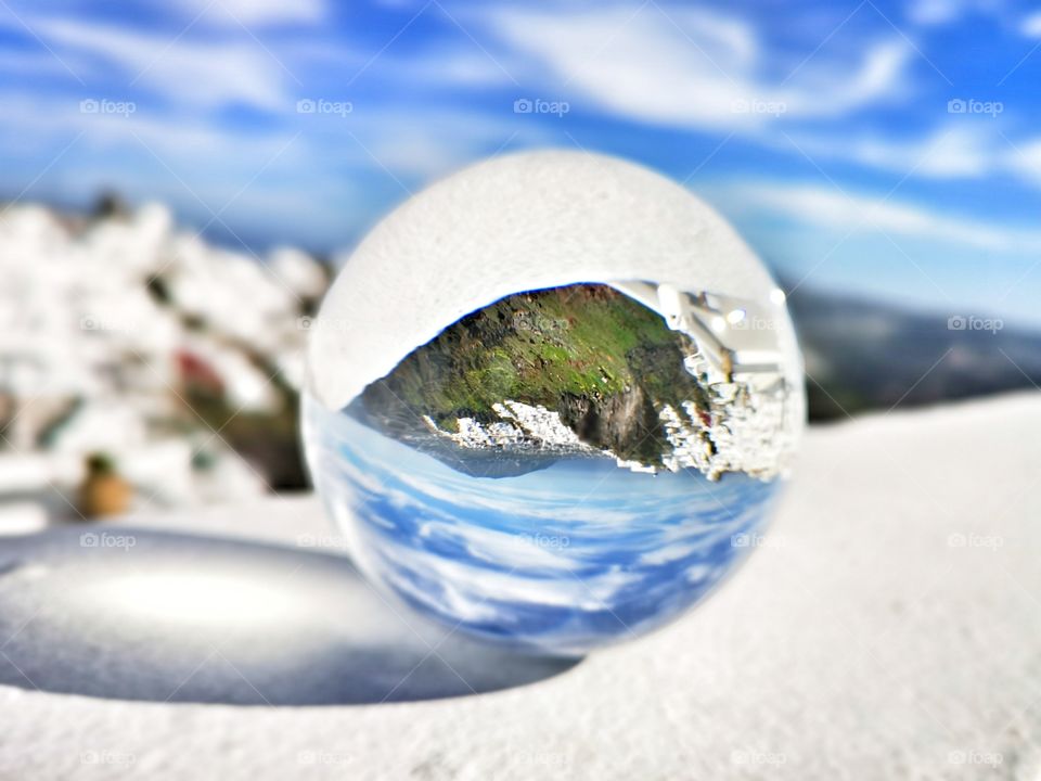 Lensball