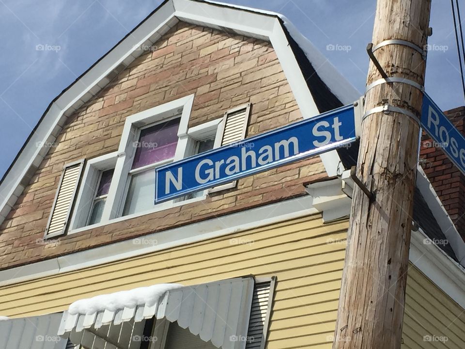 N Graham St