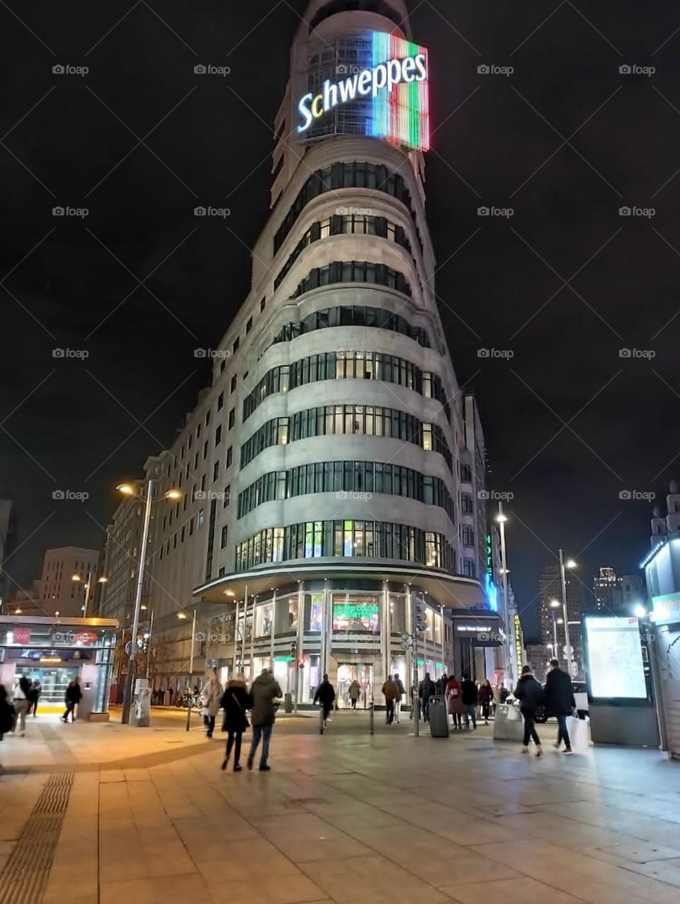 Madrid building beautiful architecture, structure and very striking tourist site