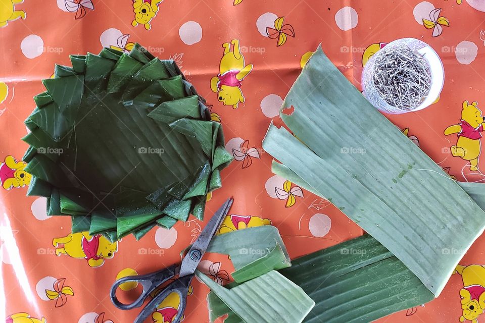 Making Loi Krathong