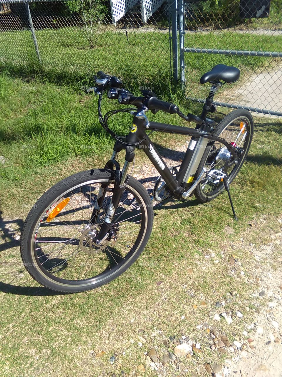 Black SB 300li Bicycle Front
