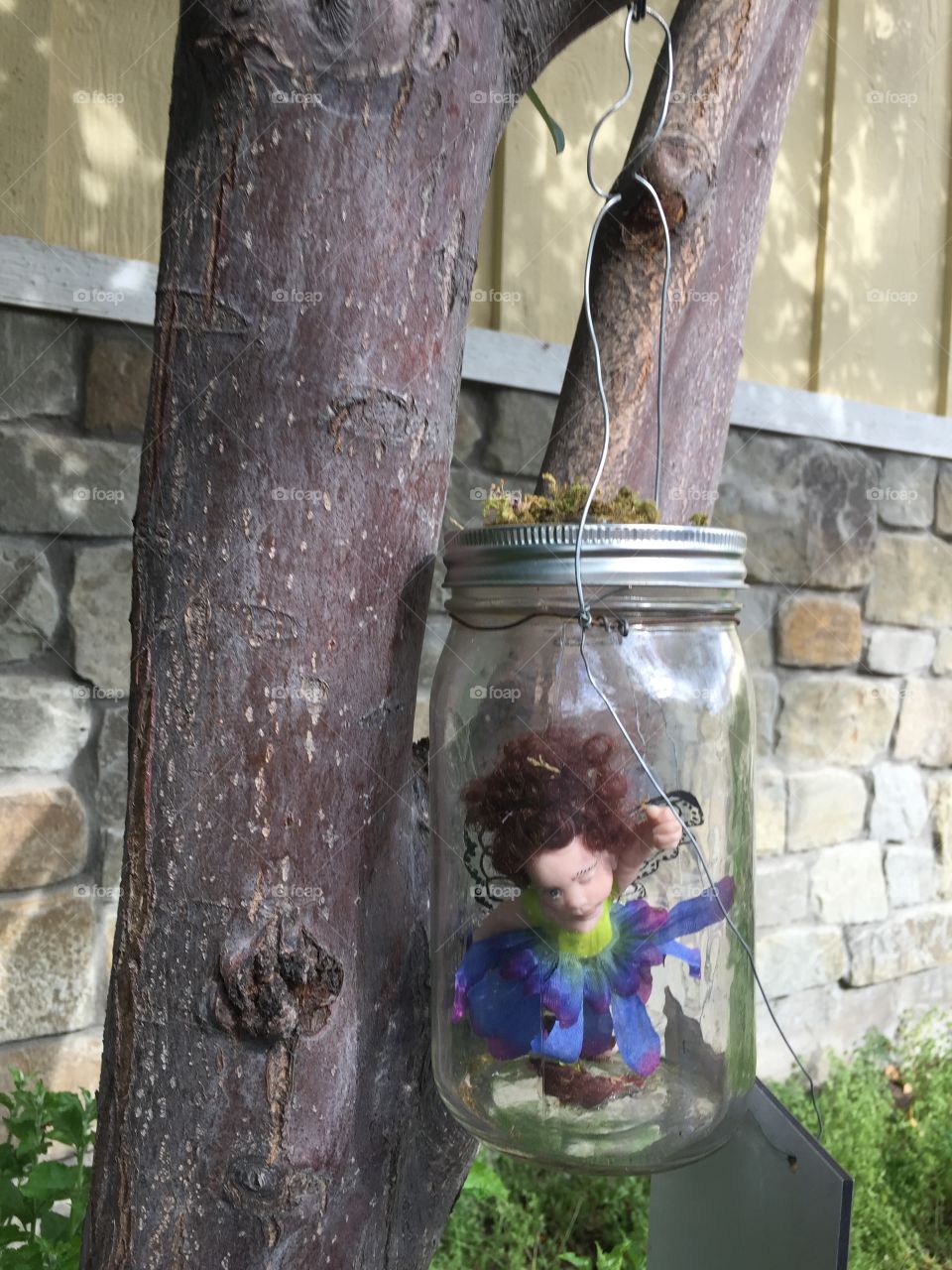 Fairy Quest. Winking Fairy. Winking Pixie. Fairy Homes & Gardens. Gardner Village, in West Jordan, Utah. @chelseamerkleyphotos - Copyright © CM Photography. May 2019. 