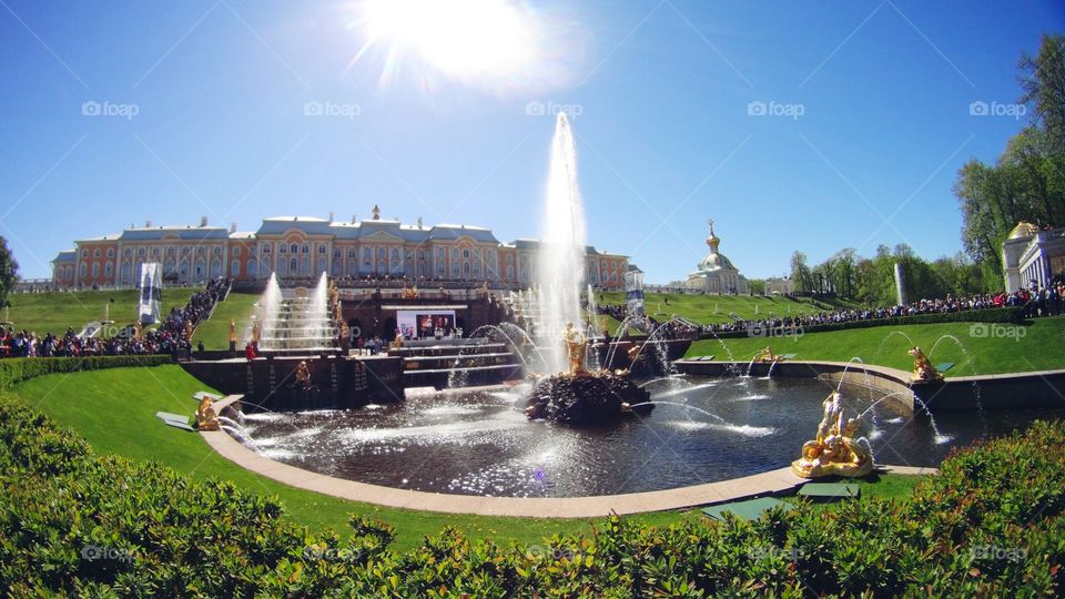 Picturesque fountains of Peterhof 🙈