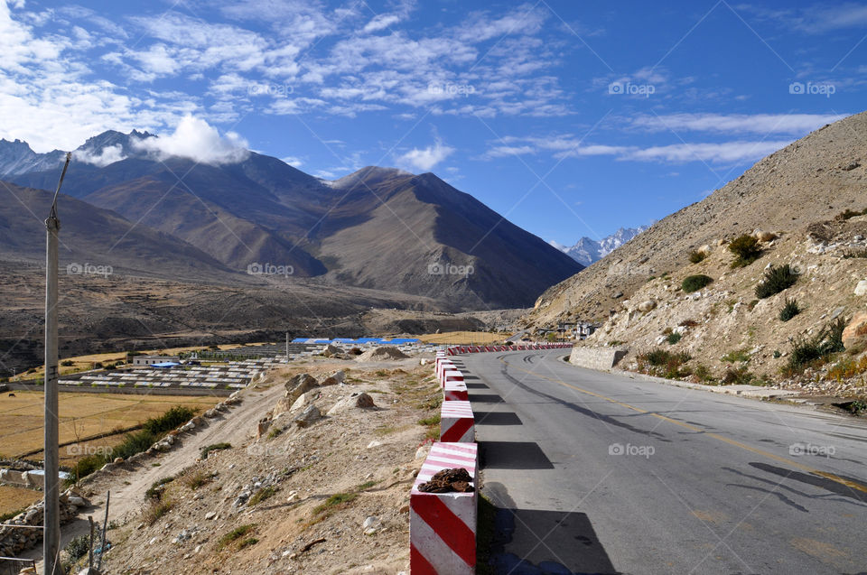 Tibetan road 