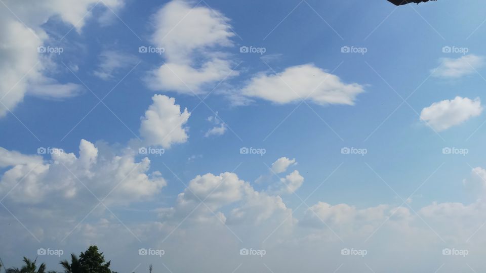 This clicks is very casual clicks and very beauty