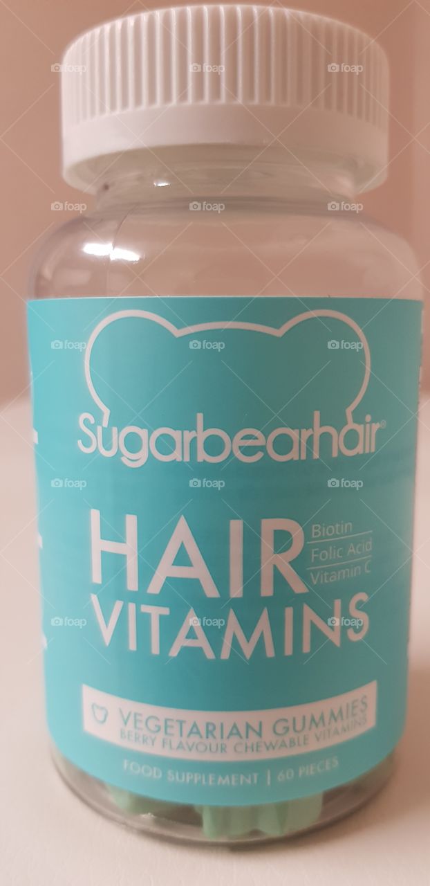 Sugarbearhair hair vitamins vegetarian gummies berry flavour chewable vitamins food supplement biotin folic acid vitamin C