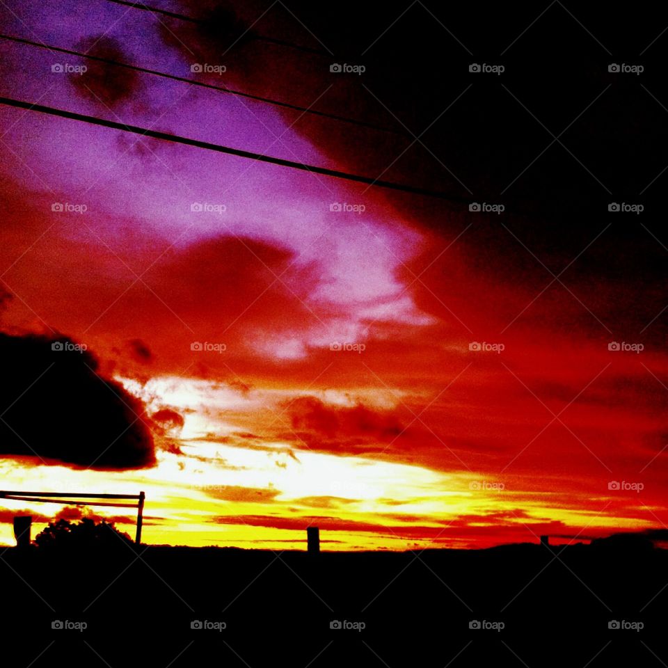 🌅E depois da #chuva... desperte, #Jundiaí!
Ótimo #domingo a todos. 
🍃
#sol #sun #sky #céu #photo #nature #morning #alvorada #natureza #horizonte #fotografia #paisagem #inspiração #amanhecer #mobgraphy #mobgrafia #FotografeiEmJundiaí