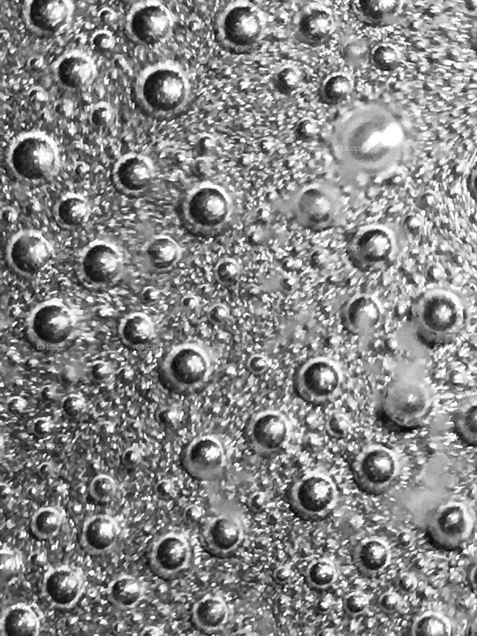 Bubbles forming in a non-stick pot