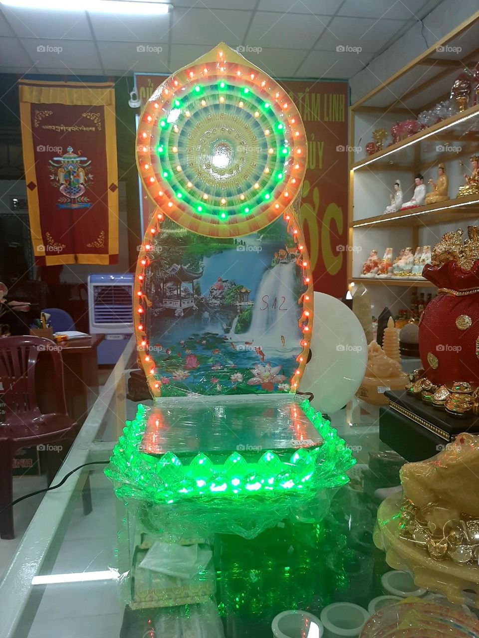 Đế để Tượng thờ.