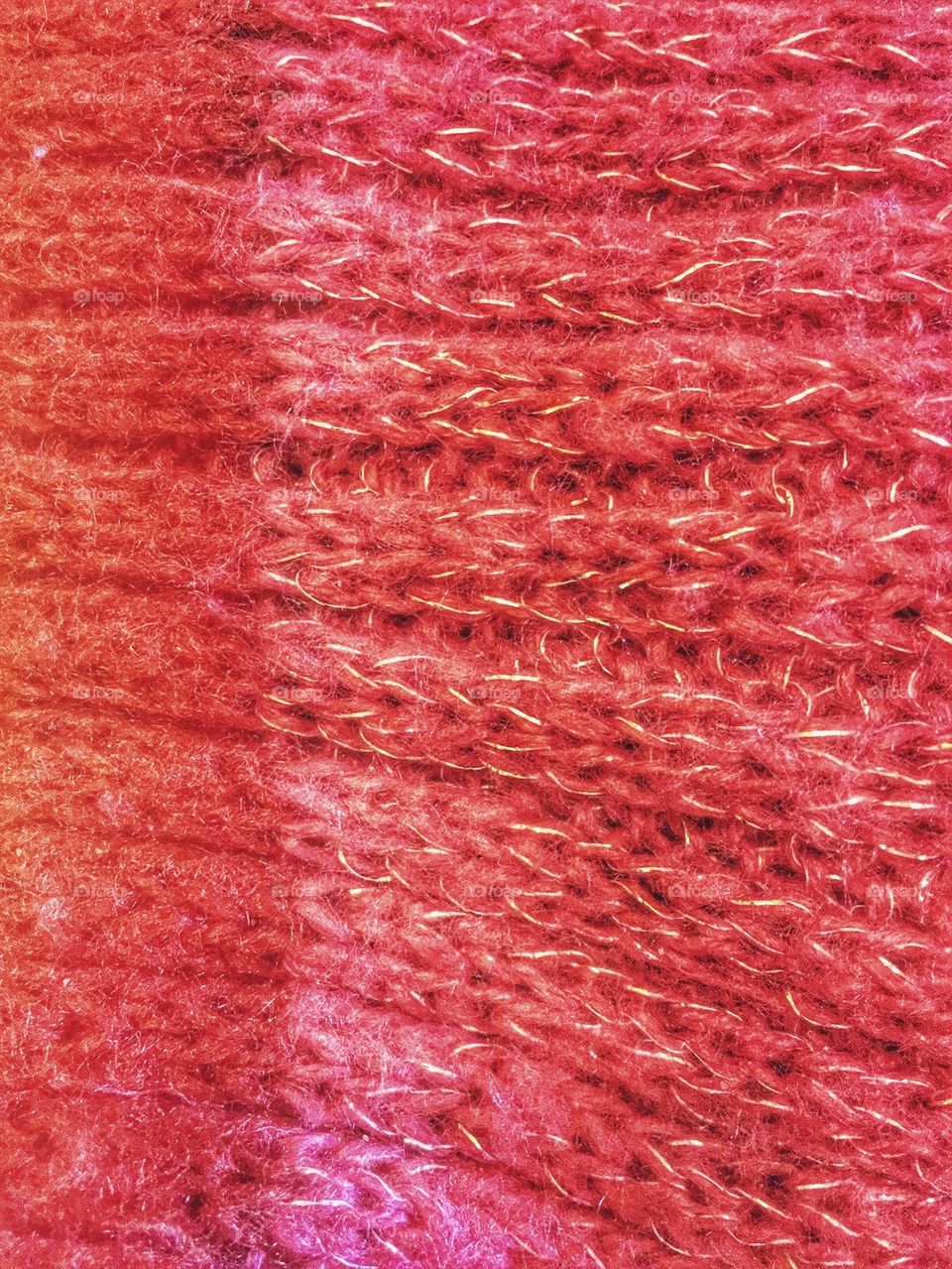 Reddish wool