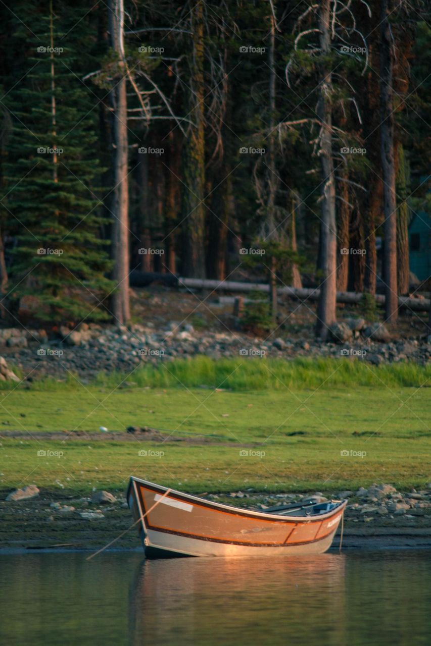Boat in a lake in Northern California