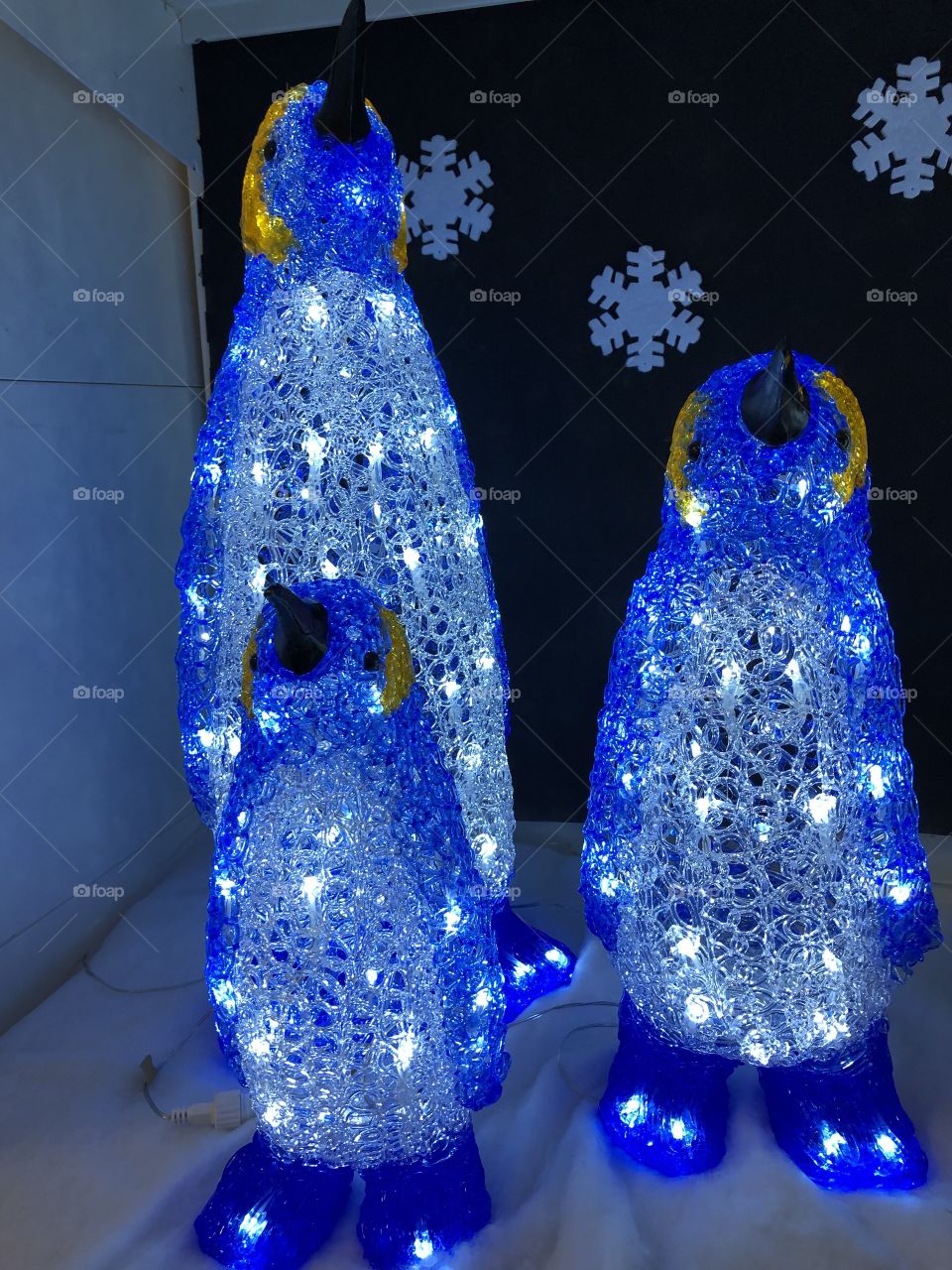 Lite up Christmas penguins 