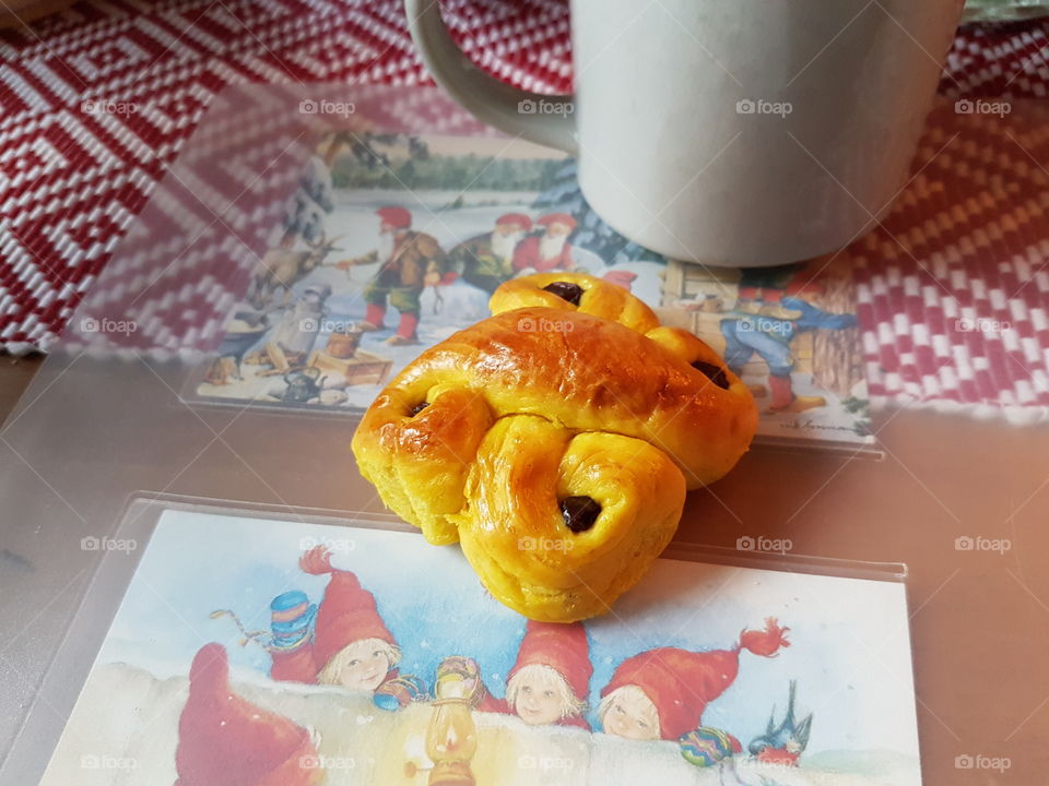 saffron bun