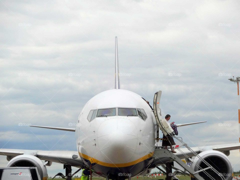 airplane cockpit