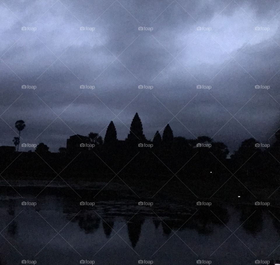 Angkor at 4 am 