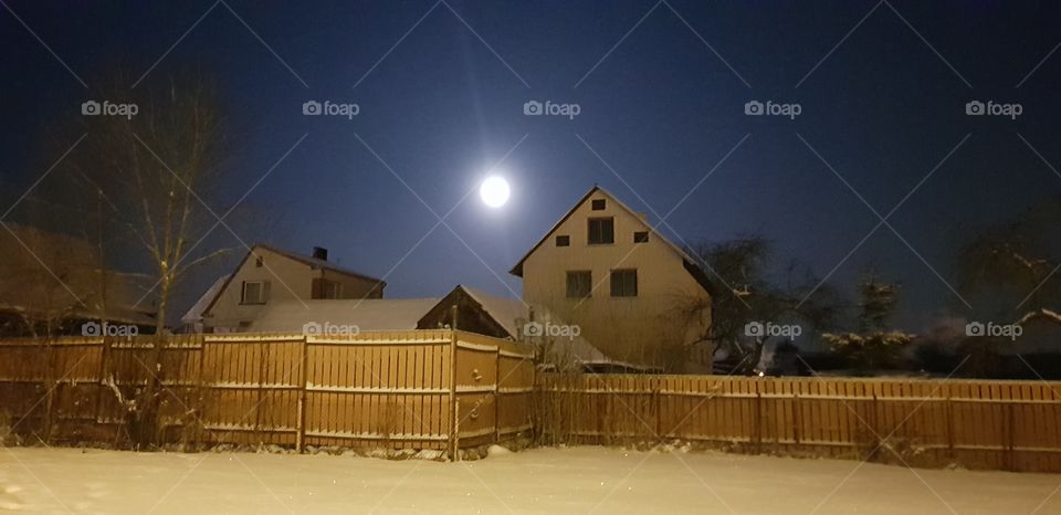 At night when moon is bright