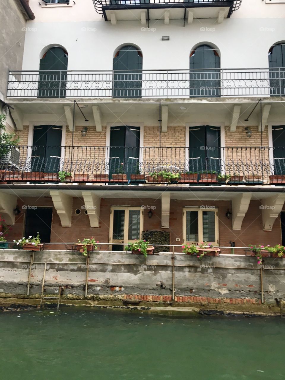 Balcony with flowerpots 