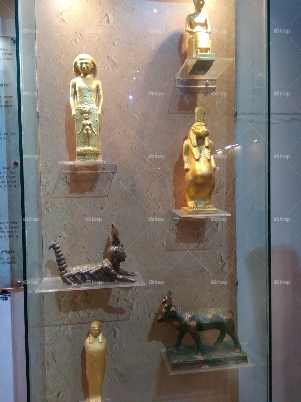 ancient time statues