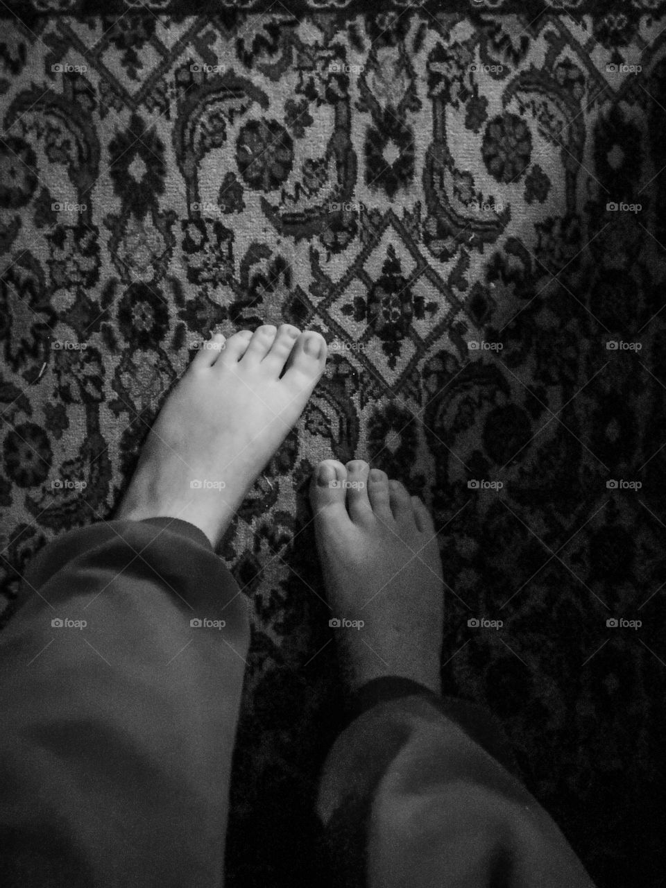 What is gravity b/w.