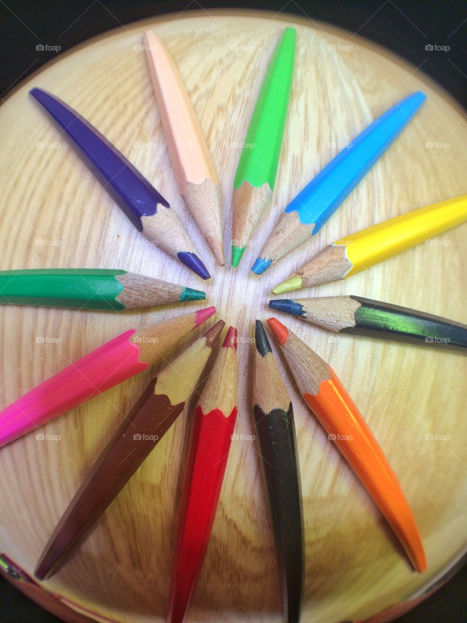 Art Pencils. Arranging pencils to photo using a new phone lens ....