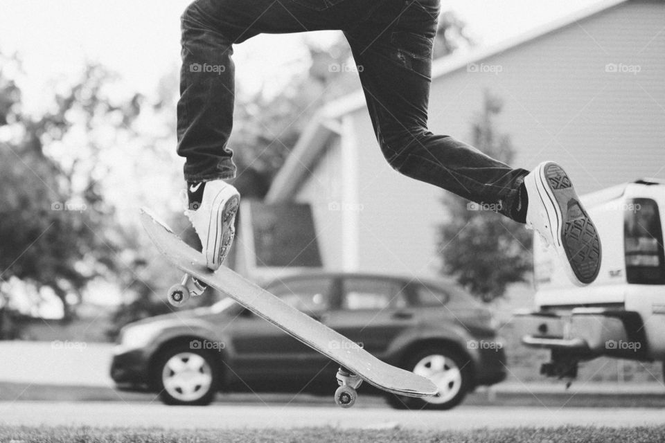 Sidewalk skater 