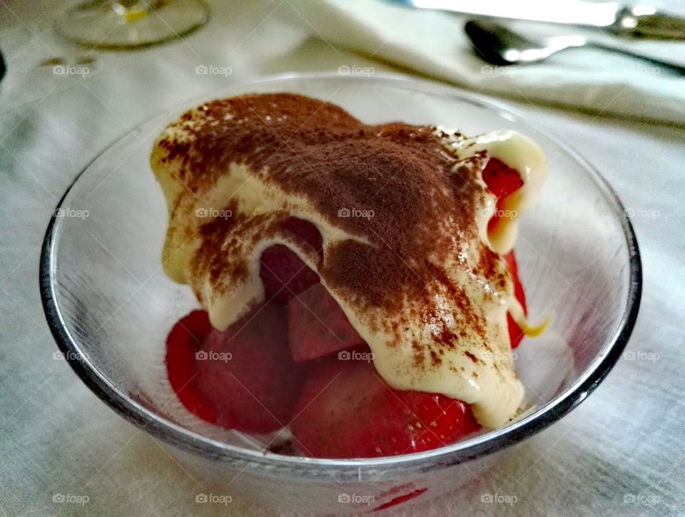 mascarpone with strawberries