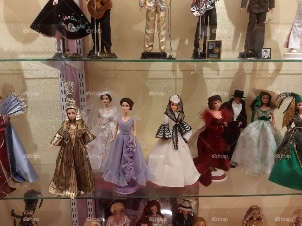 The magic world of dolls