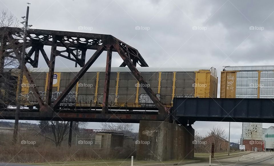 train going across the bridge