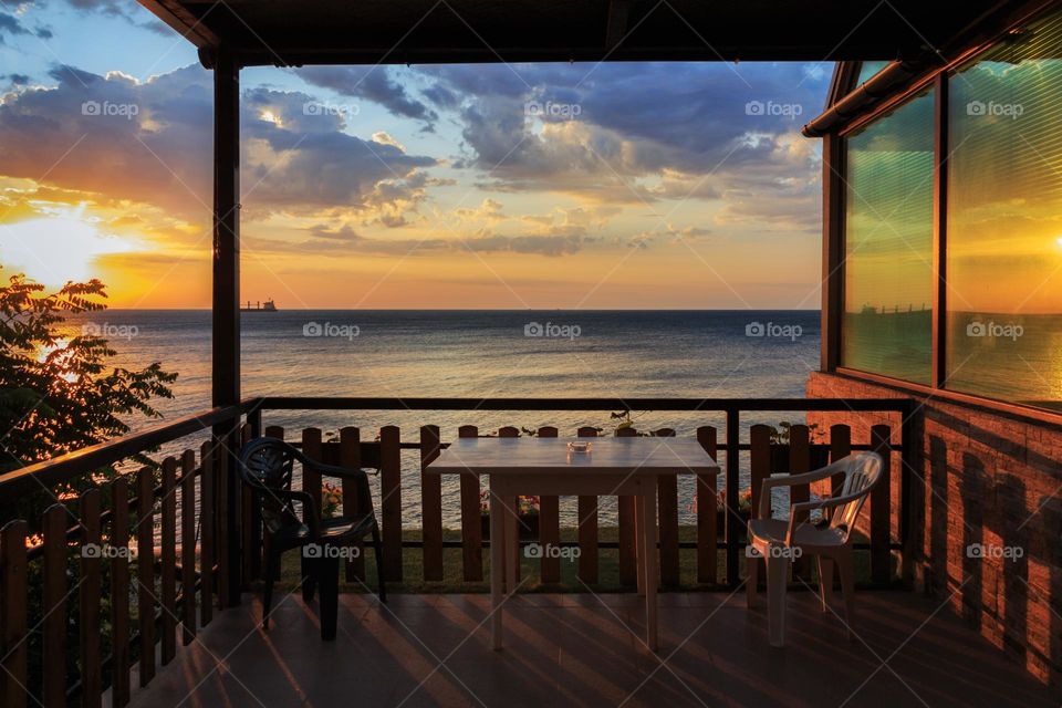 Beautiful view of sea and sunset 