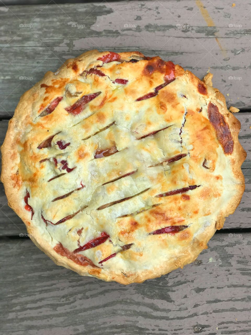 Strawberry rhubarb pie