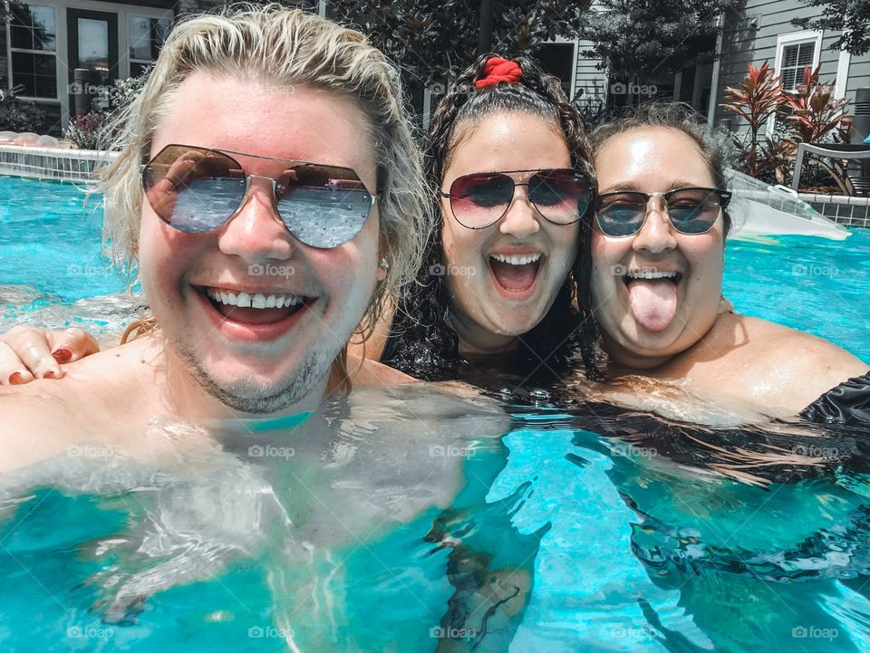 Summer babes. Pools and tans. 