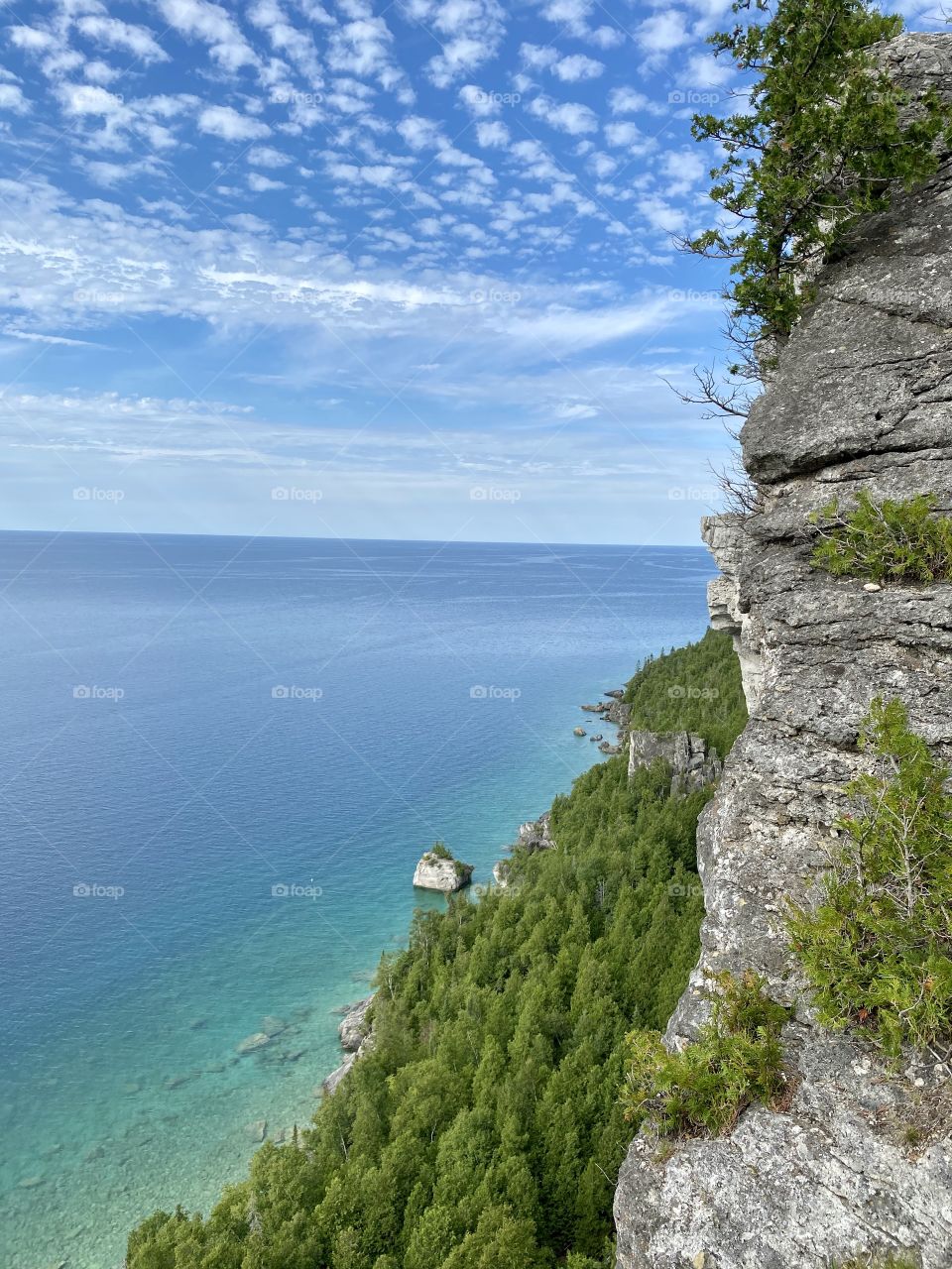 Beautiful cliff lookout over water