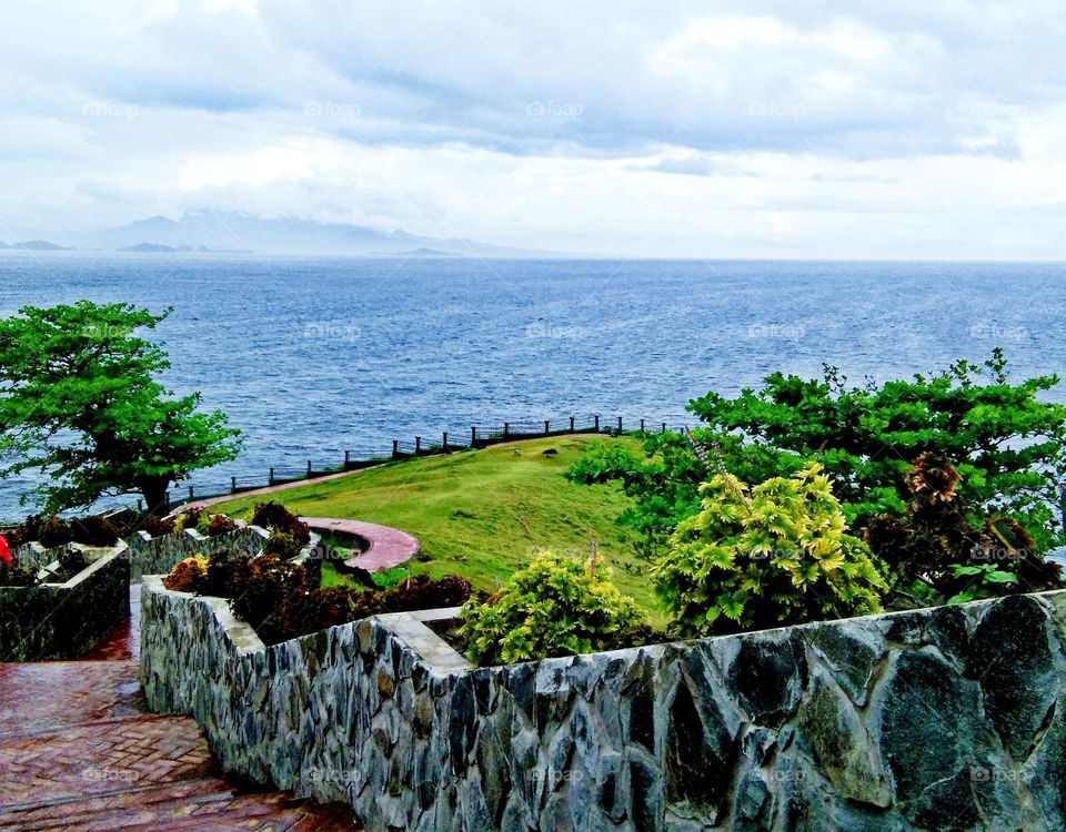 A beautiful landscape overlooking the deep blue sea with spectacular artwork of nature and gateway to Pacific Ocean.