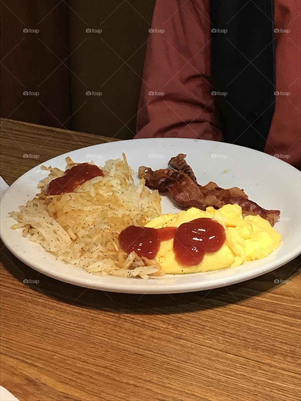 Breakfast for supper at Denny’s. This meal looks good enough to satisfy one’s appetite.