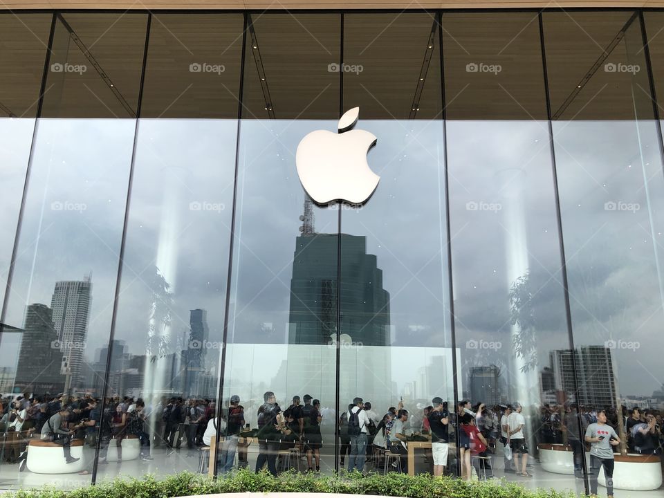 Apple Store at Icon Siam, Bangkok, Thailand