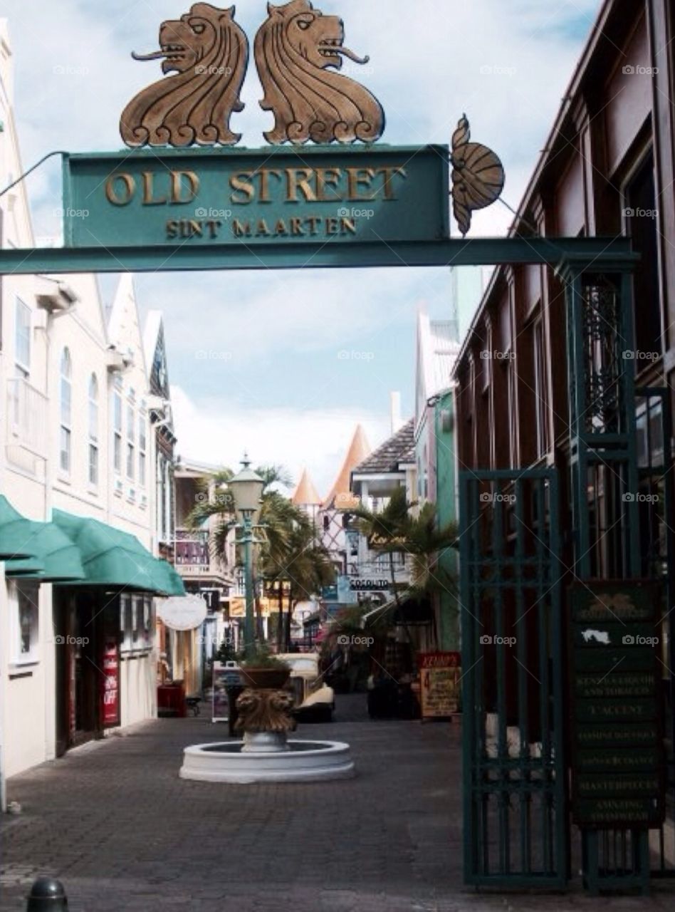 Old street Sint Maarten . Saint Maarten 